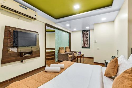 1 queen bed