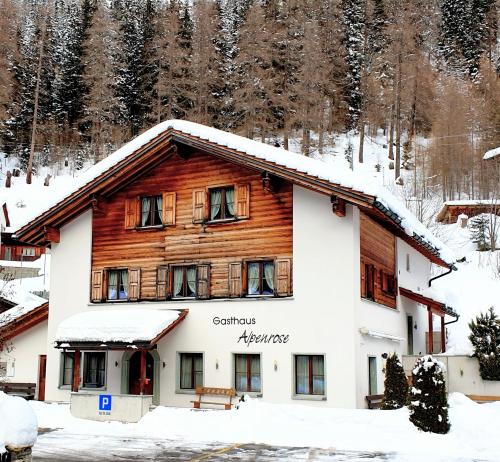 Gasthaus Alpenrose - Accommodation - Innerferrera