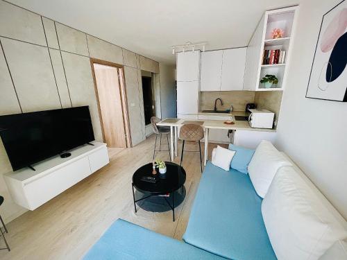 TOP URBAN APARTMENT - free parking, green energy, modern style, Bratislava (photo 2)
