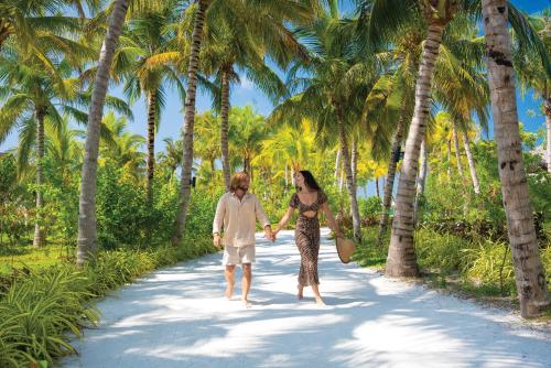 OBLU XPERIENCE Ailafushi - All Inclusive with Free Transfers
