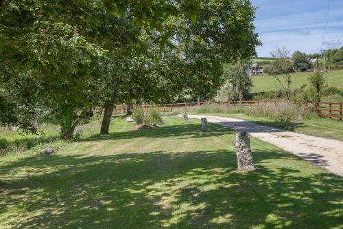 Apkārtne, Lanjew Park in Withiel