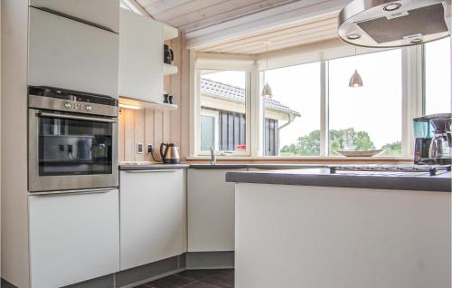 Kitchen, Holiday Home Havbakken V in Flovt