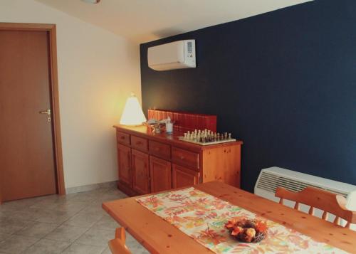  Mansarda con camino in Montefranco