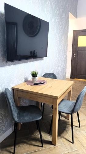APARTAMENT JARACZA 28/10