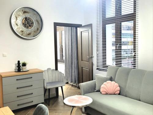 APARTAMENT JARACZA 28/10