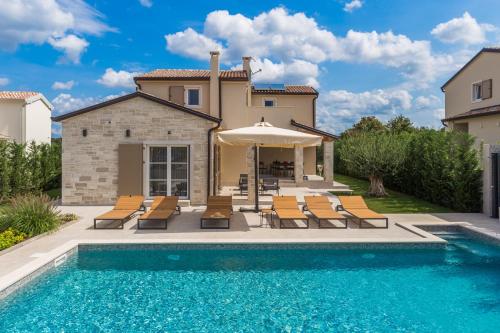 Villa No18 near Poreč for 6 people with heated pool