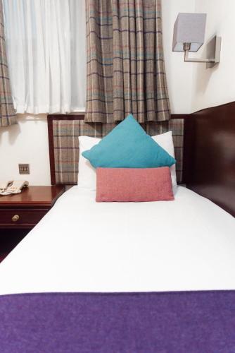 1 twin bed