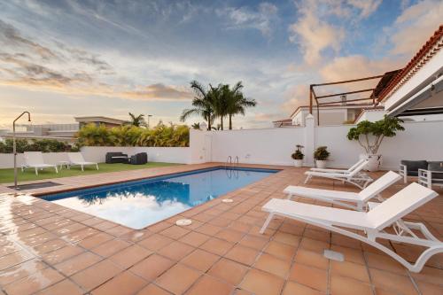 Espectacular Villa Aurora By Paramount Holidays