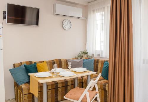 Bright Studio in Top Central Location in Varna by Flat Mаnager, Warna (zdjęcie 4)