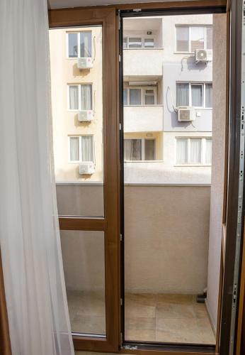 Bright Studio in Top Central Location in Varna by Flat Mаnager Bright Studio in Top Central Location in Varna by Flat Mаnager