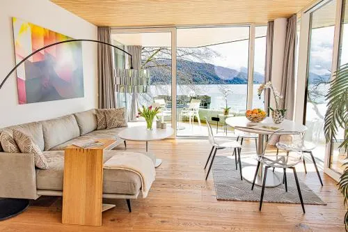 Luxus-Apartments direkt am Attersee in Seewalchen, Österreich