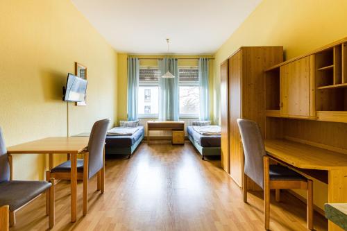 Twin Room with Bathroom