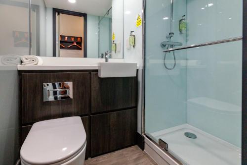 easyHotel Milton Keynes - image 10