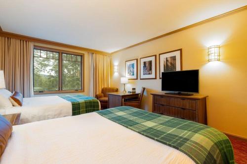 Cozy, Luxury, Affordable Suncadia Lodge Hotel Room