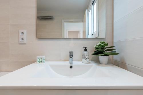 One-Bedroom Apartment with Terrace image 10