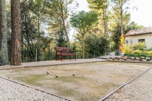 high standard provencal bastide with heated pool in lourmarin in the luberon, vaucluse. 10 people