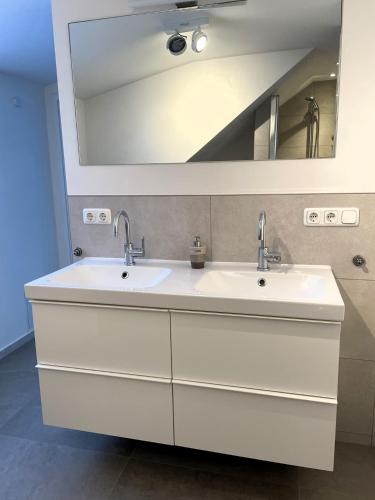 Wohnung mit großer Dachterrasse, Akwizgran (zdjęcie 5)
