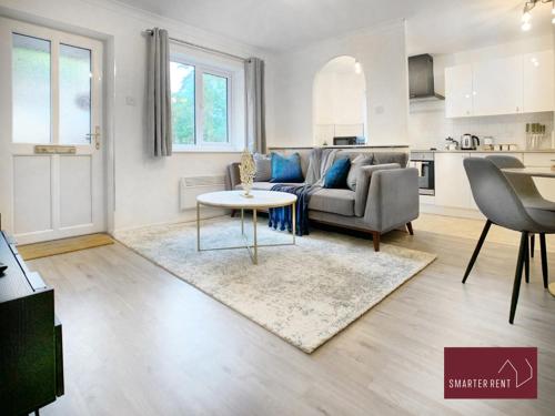 Létesítmények, Bracknell - 1 Bedroom House - With Parking in Crown Wood