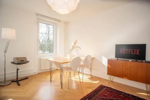Spacious apartment next to park with free BaselCard in Basel, Schweiz