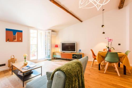 LA TREILLE AP4334 By Riviera Holiday Homes
