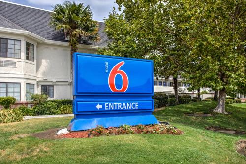ทางเข้า, Motel 6 Fairfield, CA - North in แฟร์ฟิลด์ (CA)