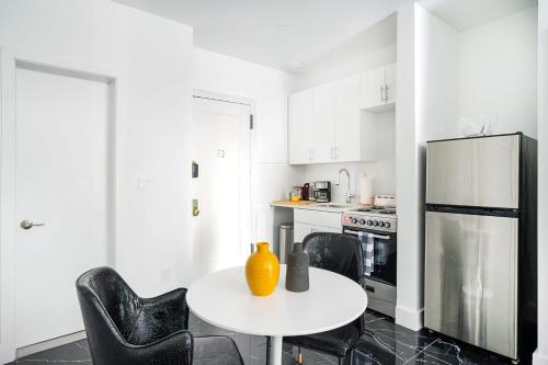 444-4F Newly renovated 1BR in Midtown West, New York (Foto 8)
