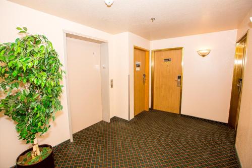 Village Inn & Suites Marysville - 숙소 외관