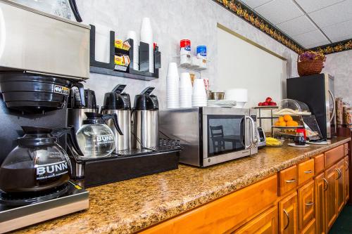 Village Inn & Suites Marysville - 식음료(F&B)