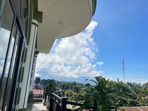 Hồng Ngọc 1 Hotel Ta Dung - 발코니/테라스