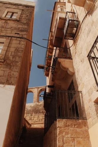 Barrakka Gardens Studio by Vallettastay - image 5