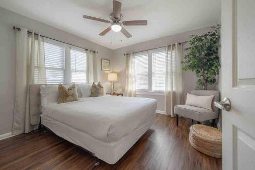 Pool house w/lg yard in the heart of Tampa in Tampa, USA
