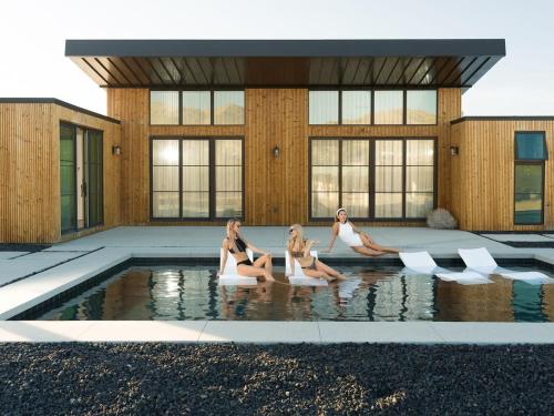 The Lunawood - Lux Home Pool and Spa, Joshua Tree