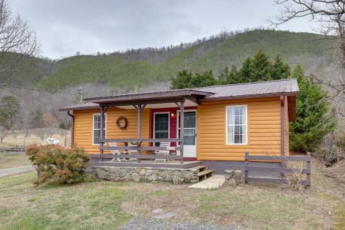 Riverfront Hot Springs Cabin with Private Hot Tub!