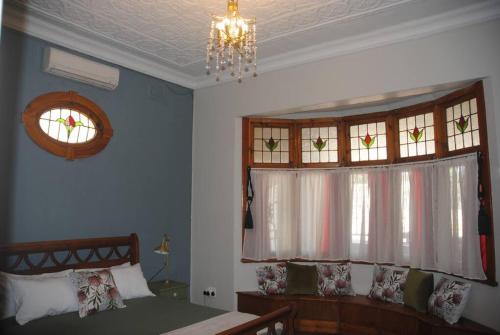 Charming 3 bedroom house -No Loadshedding