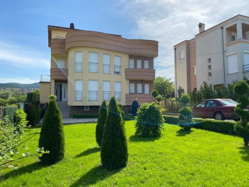 Luxury private House, near center