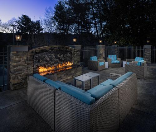 Hampton Inn Asheville-I-240 Tunnel Rd. - 편의 시설/서비스