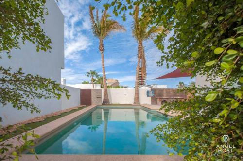 Private Pool Home I Near Beach & Downtown with WiFi in La Paz, Mexico
