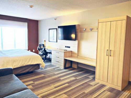Holiday Inn Express & Suites La Porte, an IHG Hotel in LaPorte, USA