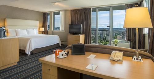 53176919 Blue Horizon Hotel