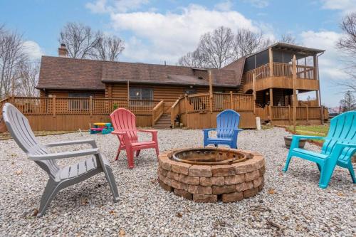 . WinklerWald- 6 BR family retreat