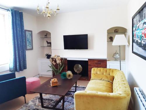 Pulteney Road Apartment 2
