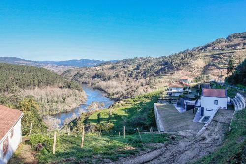 Casa do Barbeiro - View of the River Minho