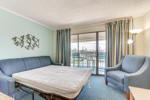 Galveston Condo with Beach Access Near Moody Gardens in Galveston, USA