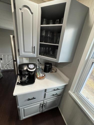 Spacious Retreat Near Convention Centers home - image 9
