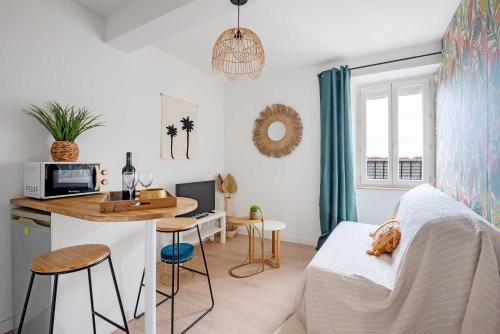 Le Tropical : T2 rénové Ambiance Cosy et Colorée - Apartment - Mazamet