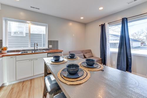 7 Mi to Louisville Pet-Friendly New Albany Home in New Albany, USA