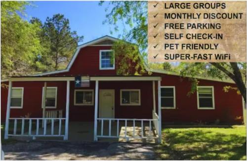 . Pure Country, plenty of space & trees, relaxing!