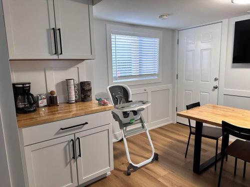 Peaceful home, walking distance to AHts downtown in Arlington Heights, USA