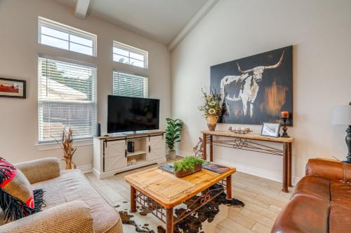 Idyllic Lago Vista Home Less Than 1 Mi to Lake Travis! in Lago Vista, USA