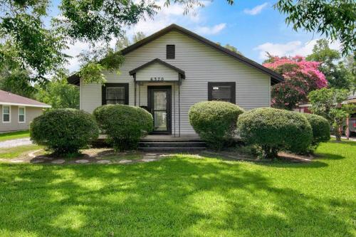 Spacious 3 bedroom home with fenced yard